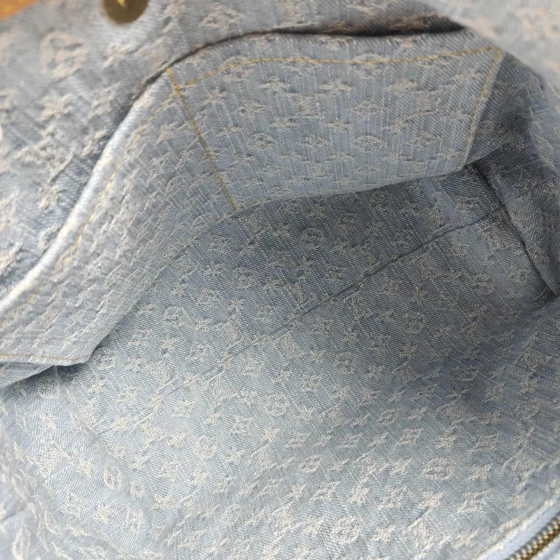 Louis Vuitton Crossbody Bag Carryall Blue Small 29 × 12 × 24 cm — detail view 2 of 14