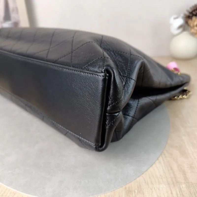 Chanel Shoulder Bag tote Black Lambskin One Size 41 × 9 × 27 cm — detail view 8 of 12
