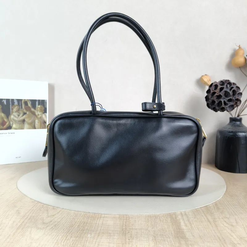 Miumiu Top Handle Bag Beau Black Calfskin Medium30 × 8.5 × 17 cm — cover view 4 of 6
