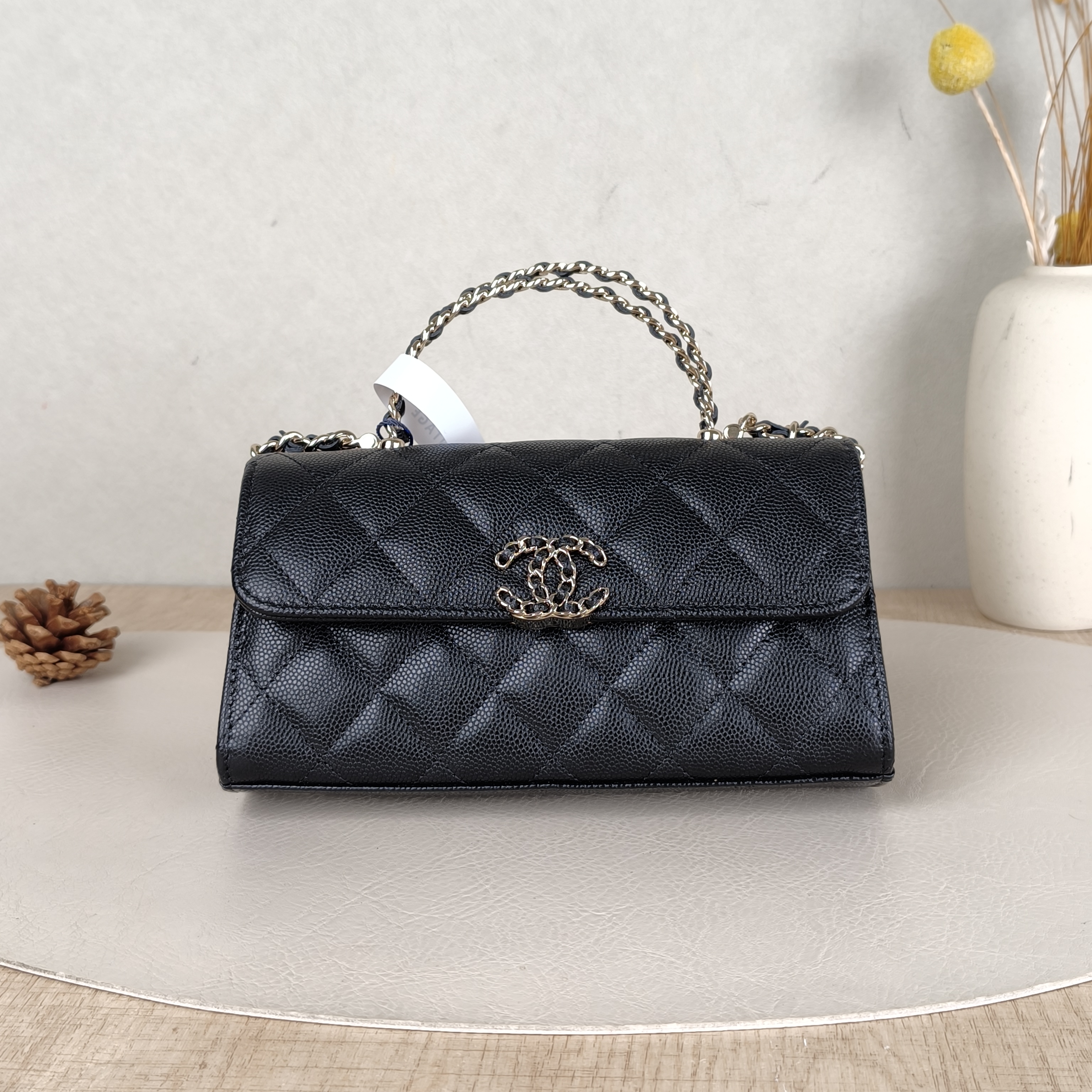 Chanel Crossbody Bag kelly Black Grained Calfskin One Size18 × 4.5 × 10 cm