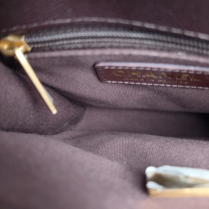 Chanel Crossbody Bag 22k Messenger Bag Brown Grained Calfskin 17 × 6.5 × 15 cm Microchip Edition — detail view 8 of 12