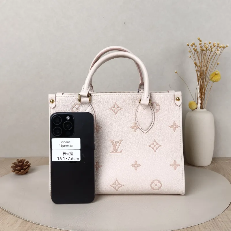 Louis Vuitton Shoulder Bag Onthego Beige · Pink Empreinte Embossed Calfskin Small25 × 11.5 × 19 cm — cover view 2 of 5