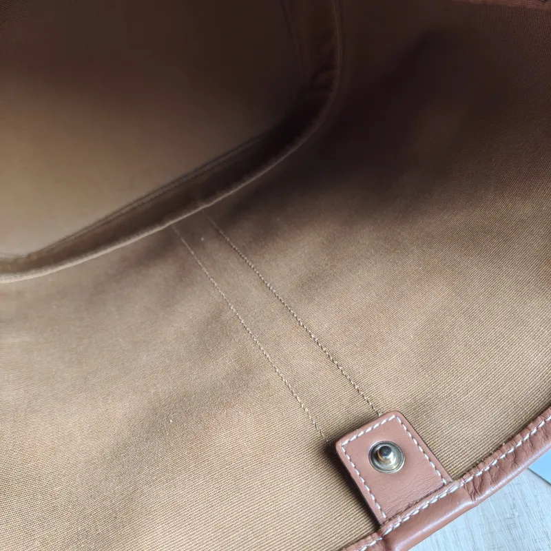 CELINE Crossbody Bag Triomphe Bucket Bag Monogram PVC Medium24 × 18 × 27 cm — detail view 1 of 11