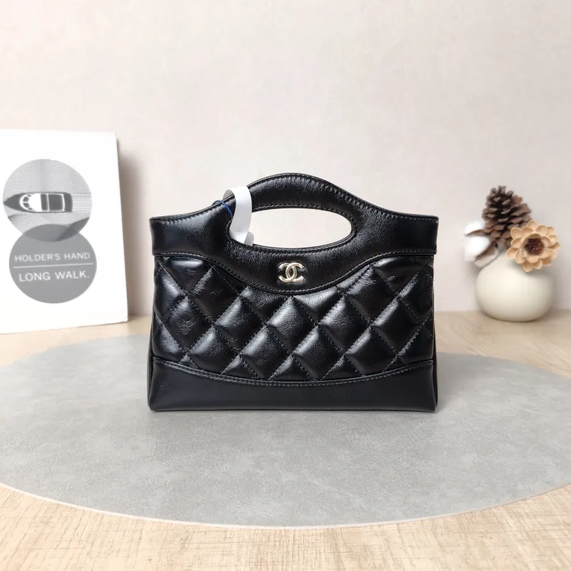 Chanel Shoulder Bag31Bag Black Waxed Leather Calfskinnano20.5 × 3.5 × 17 cm