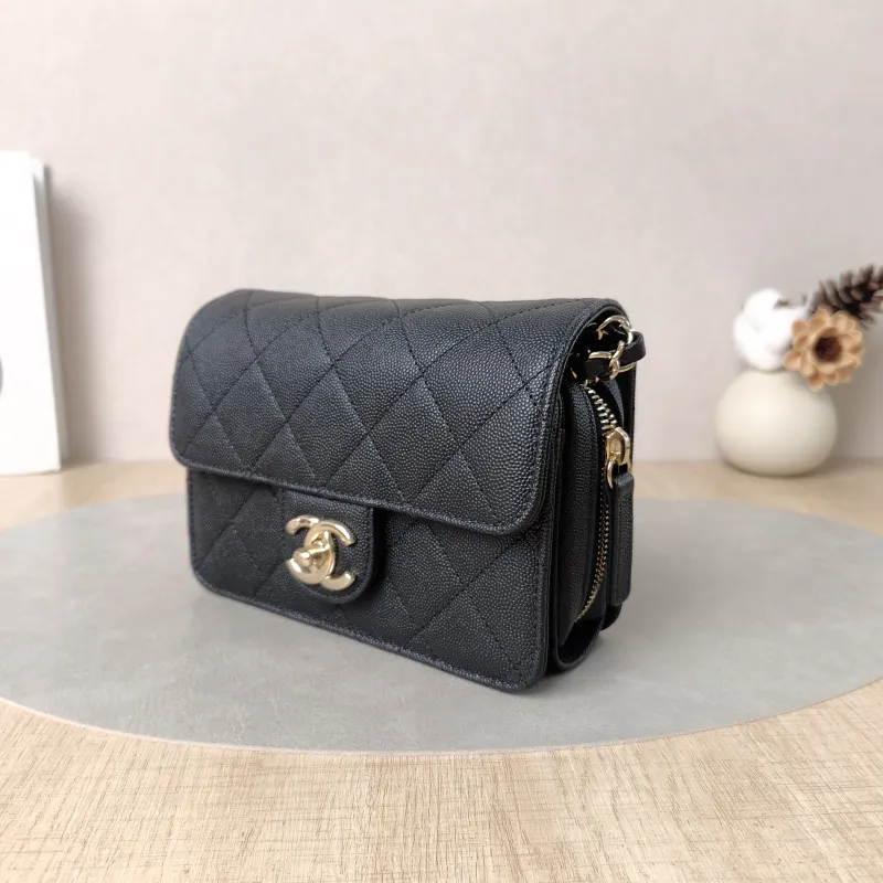 Chanel Crossbody Bag Edition Black Grained Calfskin 18 × 6 × 13.5 cm Microchip Edition — cover view 2 of 5