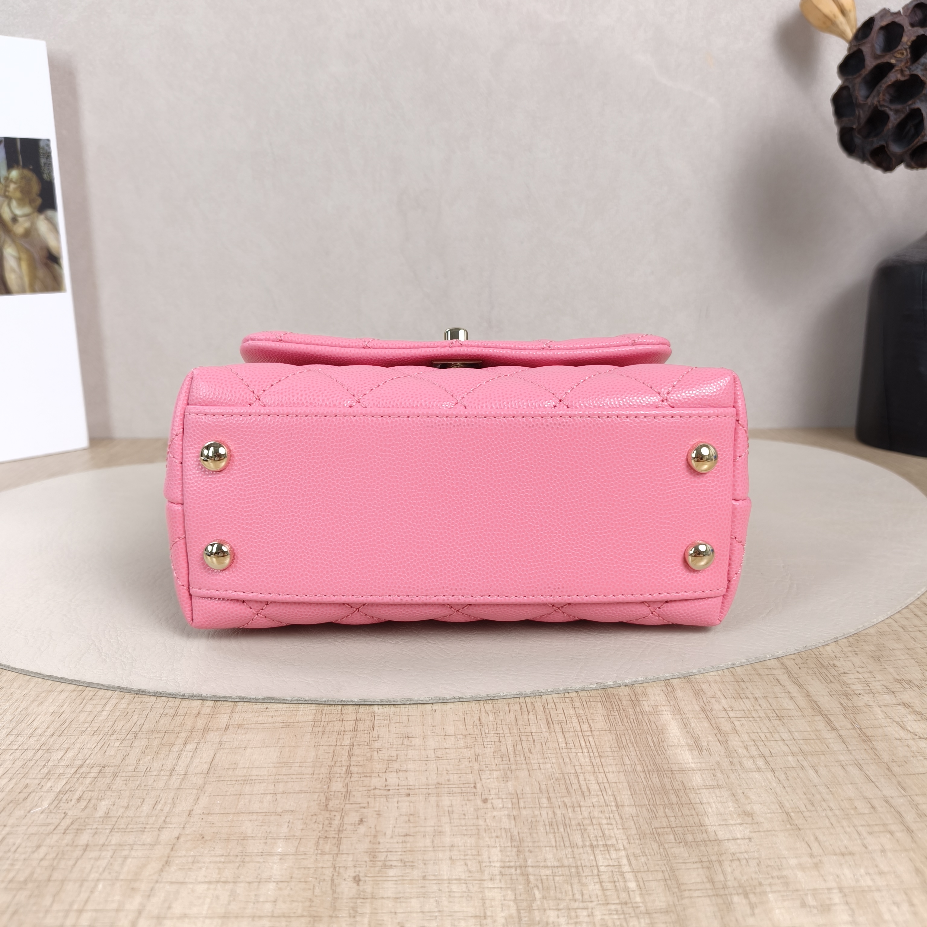 Chanel Crossbody Bag Coco HandlePink Grained Calfskinmini19 × 9 × 13 cm — cover view 2 of 6