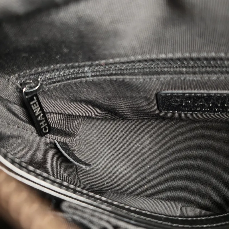Chanel Crossbody Bag Gabrielle Gabrielle Bag Black Calfskin Small 20 × 8 × 15 cm 28 — detail view 2 of 13