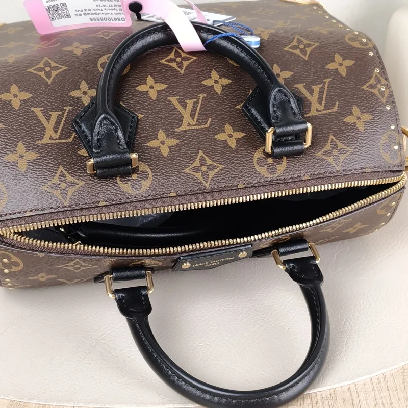 Louis Vuitton Shoulder Bag Speedy Trunk Monogram PVC One Size 27 × 15 × 20 cm — detail view 7 of 14