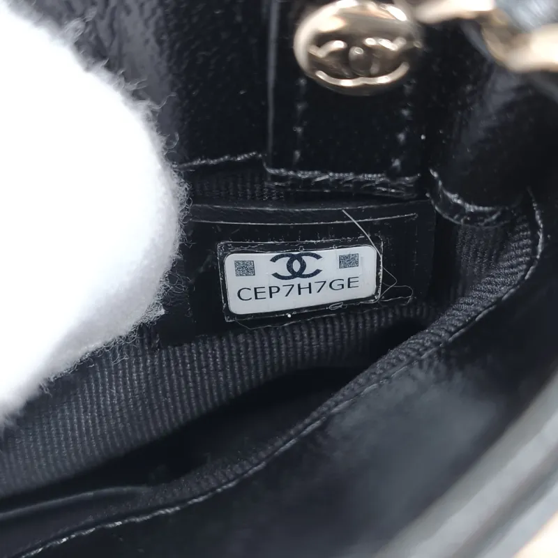 Chanel Crossbody Bag31Bag Beige · Black Waxed Leathernano19 × 5 × 12 cm — detail view 10 of 14