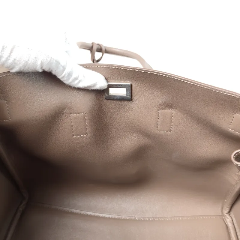 BALENCIAGA Top Handle Bag Bel air Calfskin Small 30 × 12 × 20.5 cm — detail view 8 of 13