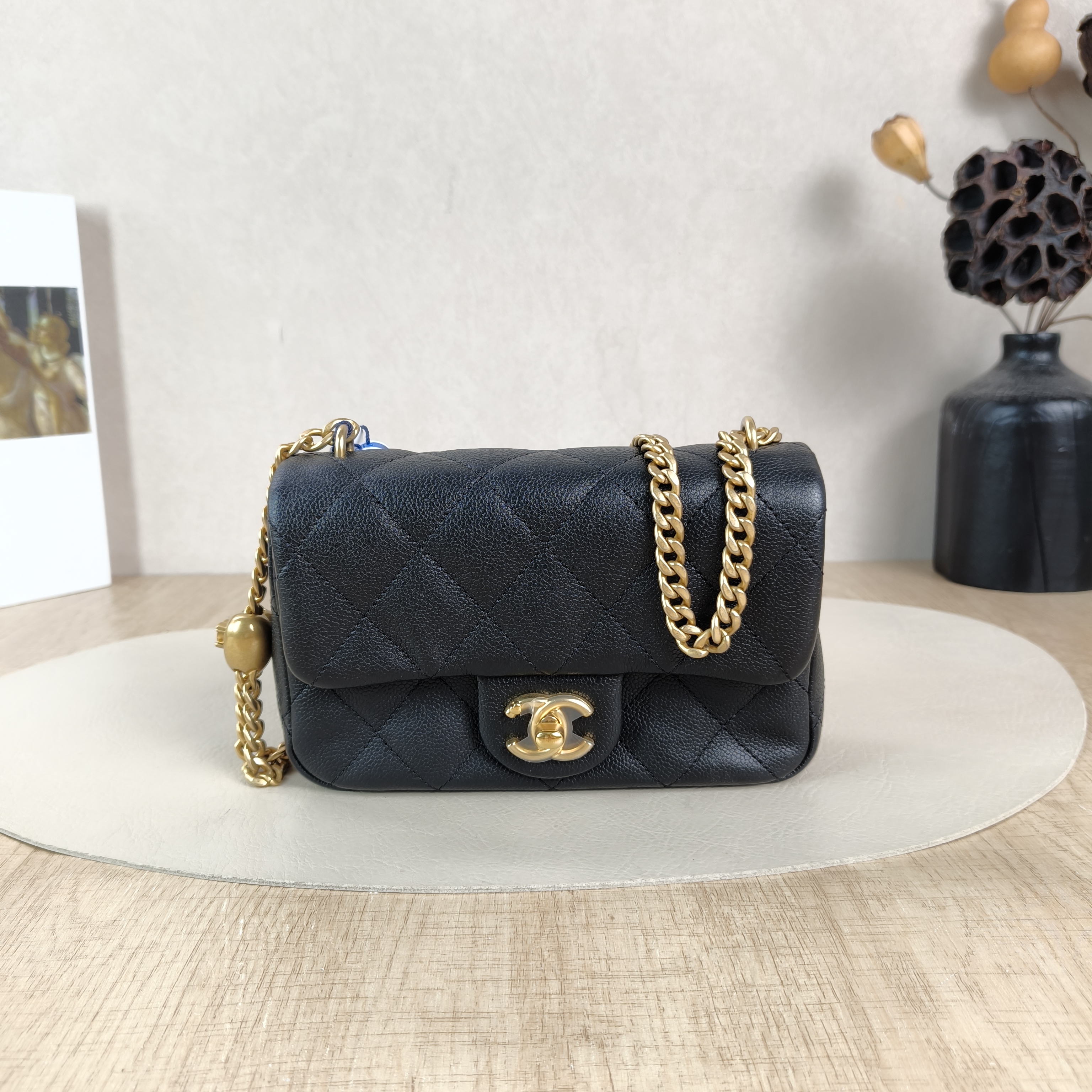 Chanel Crossbody Bag Black Grained Calfskin One Size18 × 5 × 12 cm