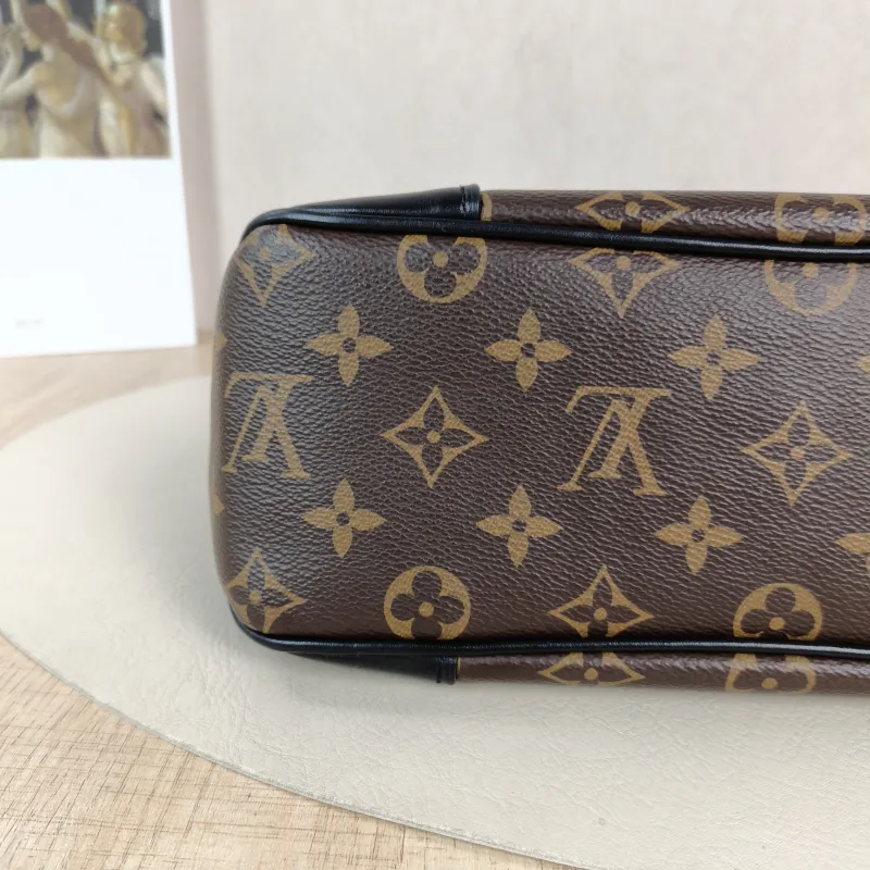 Louis Vuitton Crossbody Bag Boulogne PVC Small 26 × 9.5 × 16 cm — detail view 1 of 9