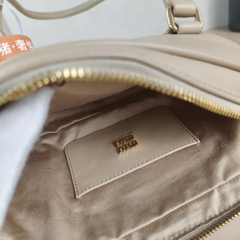Miumiu Shoulder Bag Shoulder Bag Taupe Calfskin 24 × 5 × 13 cm — detail view 6 of 11