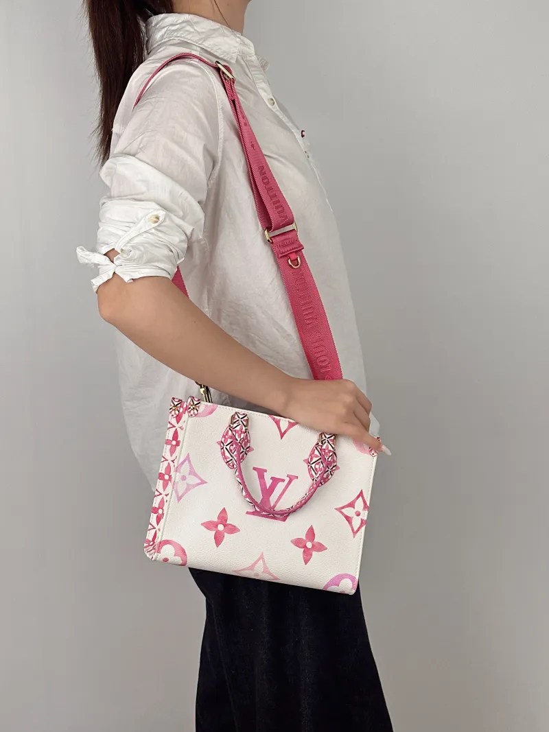 Louis Vuitton Shoulder Bag Onthego Collection PVC Small25 × 11.5 × 19 cm — on-model view 2 of 3