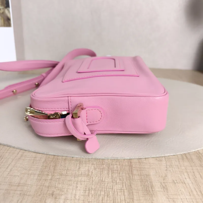 DELVAUX Crossbody Bag Crossbody Bag Pink Calfskin One Size22 × 4.5 × 15 cm — detail view 8 of 11