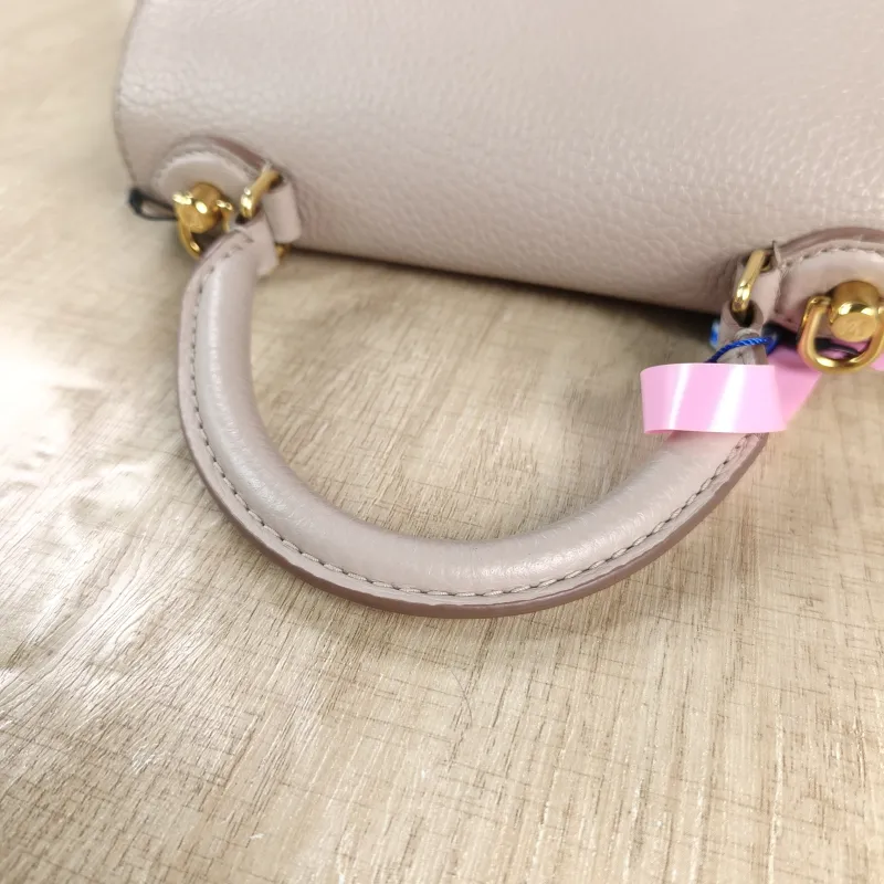 Louis Vuitton Crossbody Bag Twist One Handle Edition Calfskin Small 25 × 11 × 17 cm Conditioned — detail view 10 of 13
