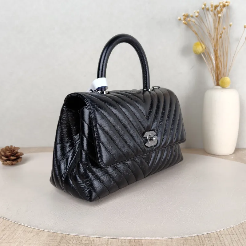 Chanel Crossbody Bag v Coco Handle Black Calfskin Small 24 × 10 × 14 cm — cover view 4 of 5