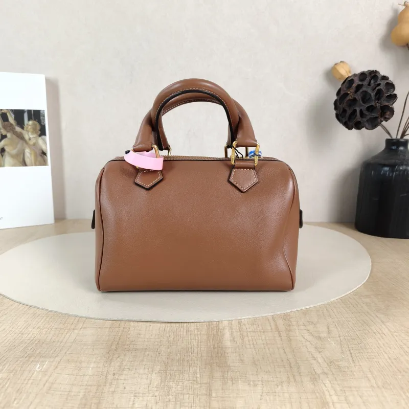 CELINE Crossbody Bag Calfskin Small 20 × 10.5 × 14 cm — cover view 5 of 5
