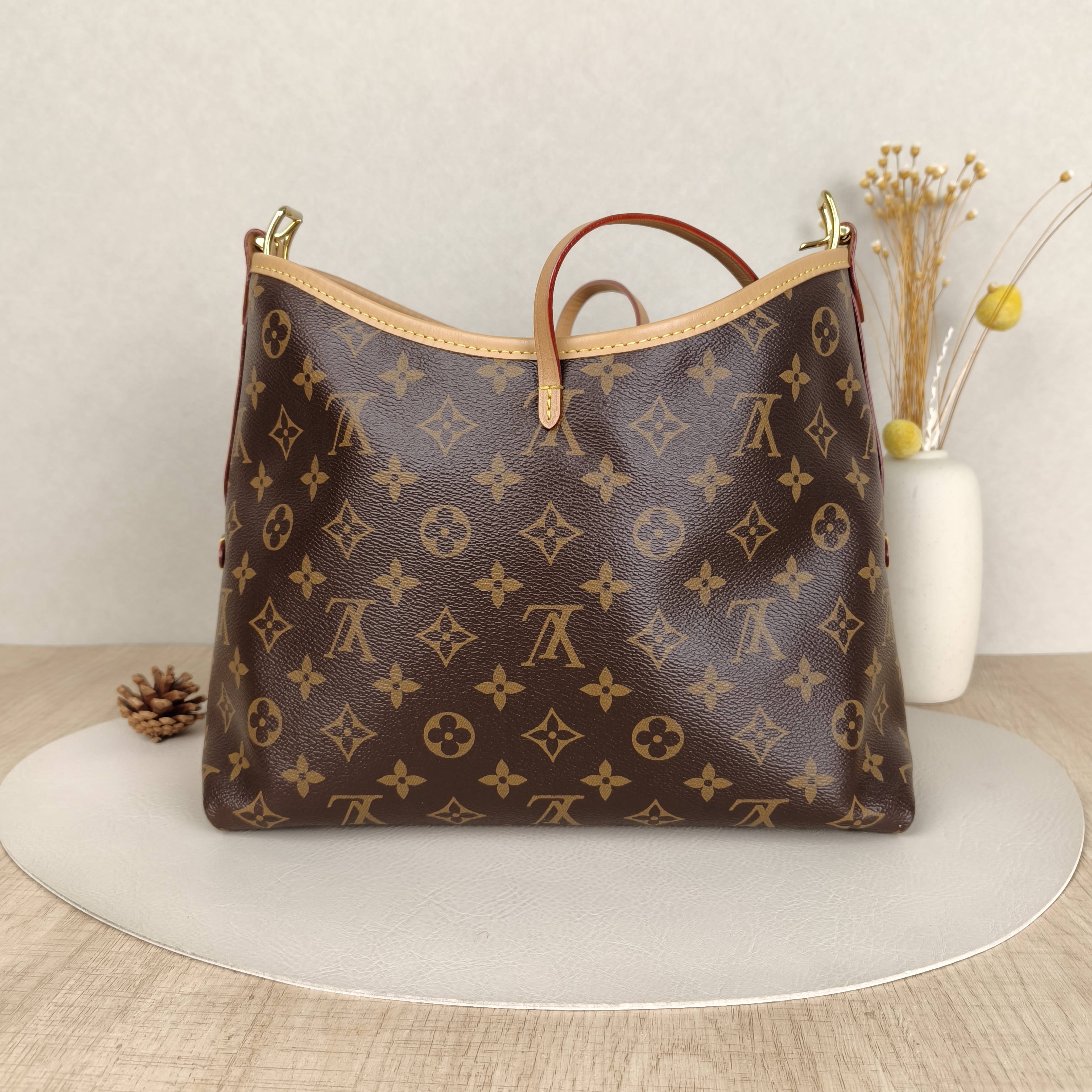 Louis Vuitton Crossbody Bag Carryall — cover view 2 of 9