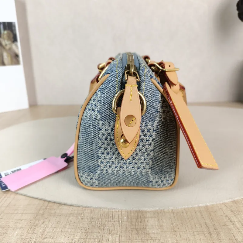 Louis Vuitton Crossbody Bag Speedy Nano Blue nano 16 × 7.5 × 10 cm — detail view 9 of 11