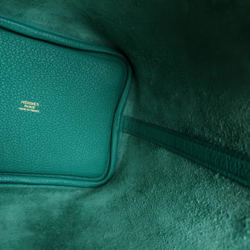 Hermès Top Handle Bag Picotin Lock 18 18 O6Vert Jade Taurillon Clemence TC Calfskin Small 18 × 13 × 18 cm U — detail view 8 of 8