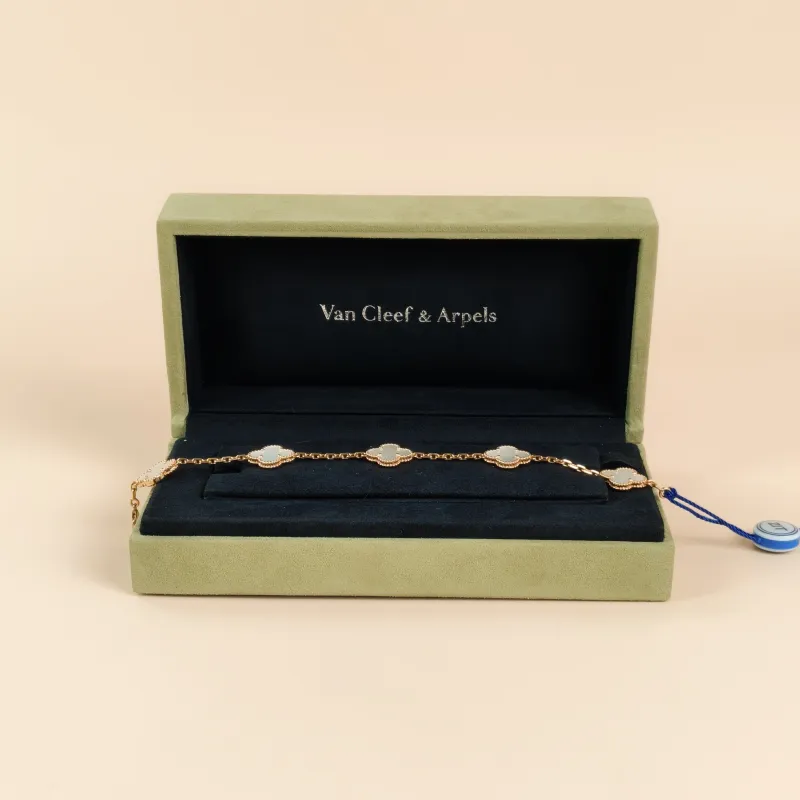 Van Cleef & Arpels Bracelet Alhambra Alhambra Collection Five-Motif Bracelet Pearl · White Mother-of-Pearl18KY ellow Gold Vintage Small19cm — cover view 4 of 8