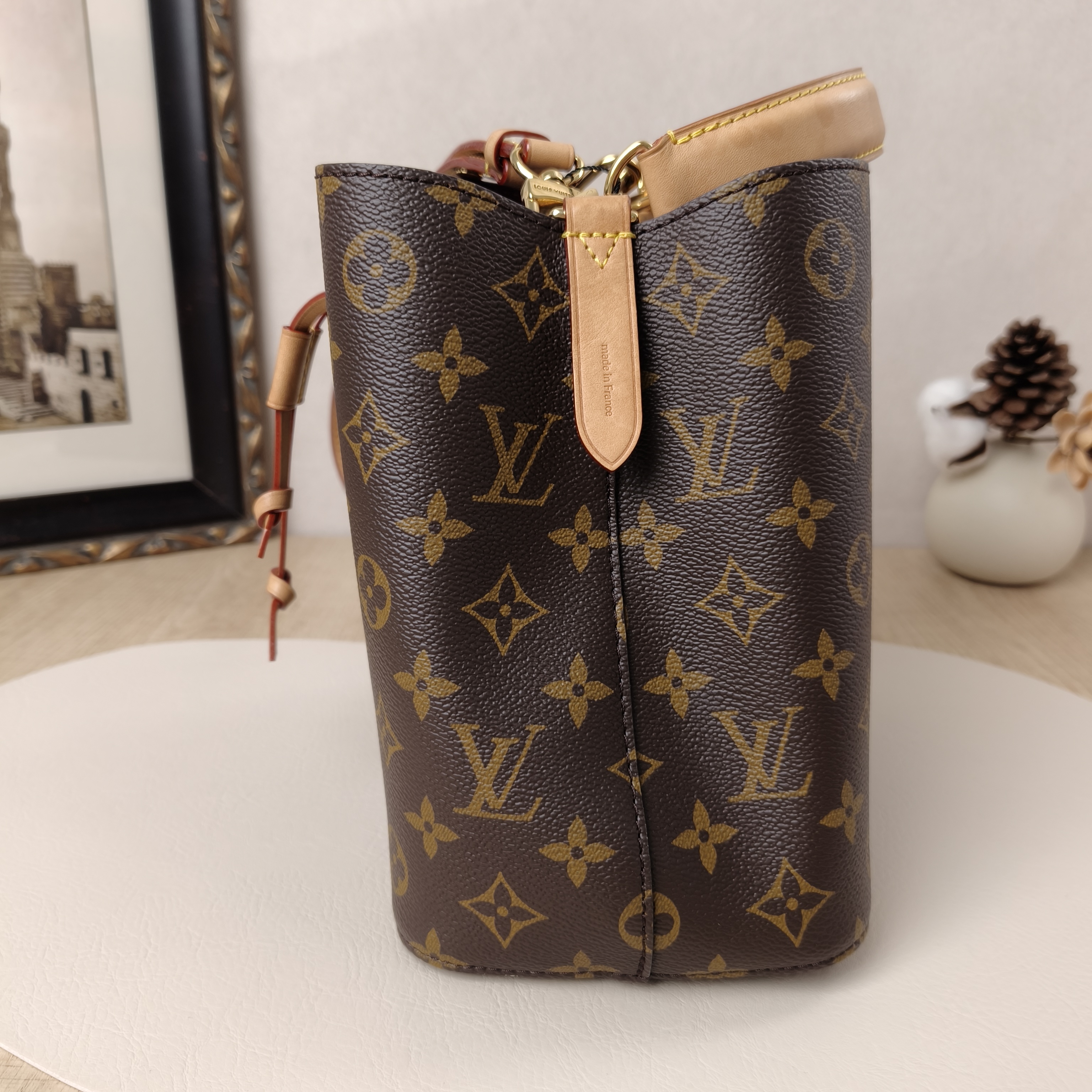 Louis Vuitton Crossbody Bag NÉONOÉ Bucket Bag BB Monogram PVCBB20 × 13 × 20 cm — cover view 8 of 10