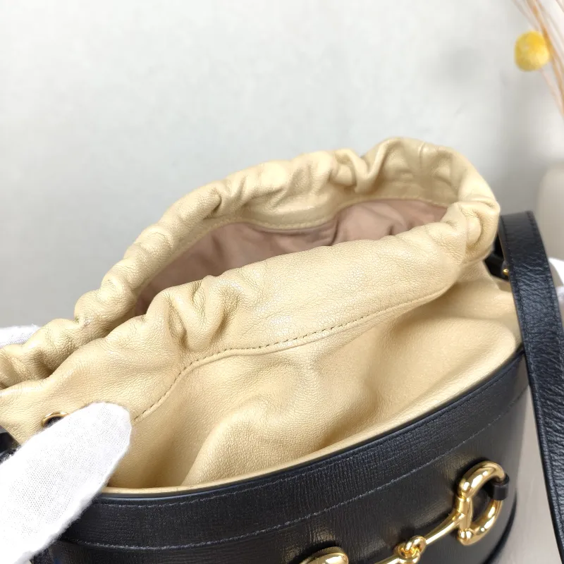 GUCCI Crossbody Bag horsebit 1955 Crossbody Bag Black Calfskin One Size 22 × 12 × 25 cm — detail view 9 of 11