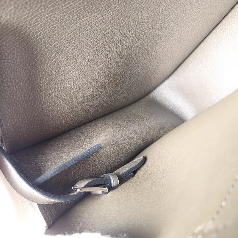 Hermès Shoulder Bag Halzan 25 C6 Green Evercolor Calfskin Small 25 × 8 × 17 cm Y — detail view 4 of 14
