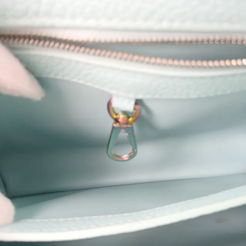 Louis Vuitton Top Handle Bag Capucines Blue Calfskin BB 27 × 9 × 17.5 cm — detail view 2 of 14