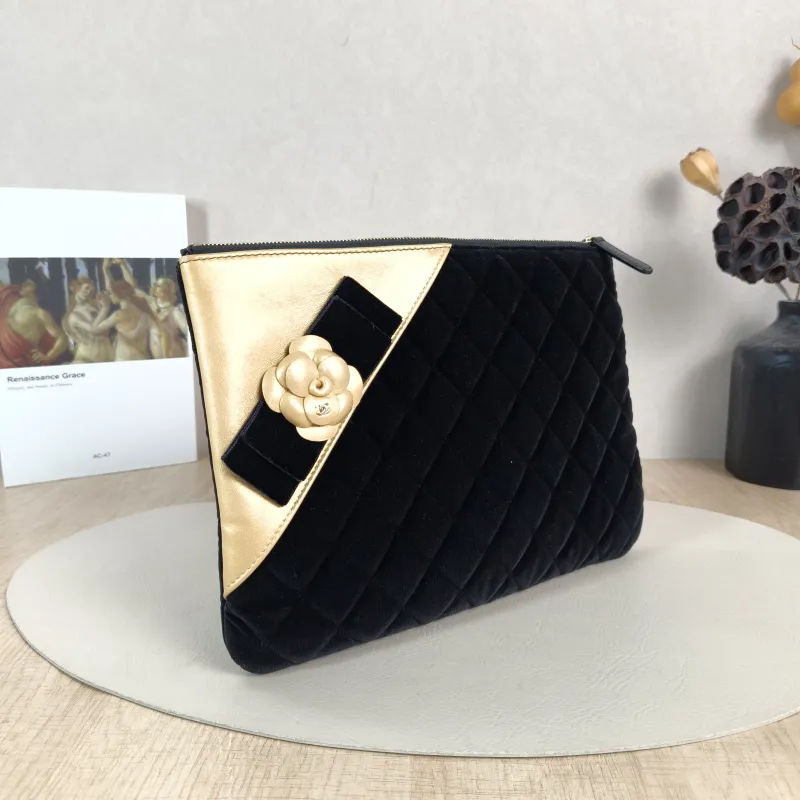 Chanel Clutch Clutch Black One Size28*20 — cover view 4 of 6