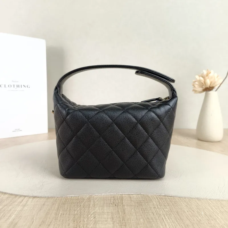 Chanel Crossbody Bag Crossbody Bag Black Grained Calfskin One Size 16 × 6 × 13 cm — cover view 3 of 5