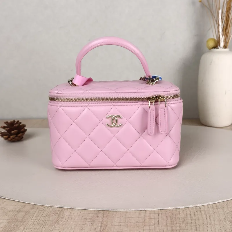 Chanel Crossbody Bag Edition Pink Lambskinmini16 × 8 × 9.5 cm