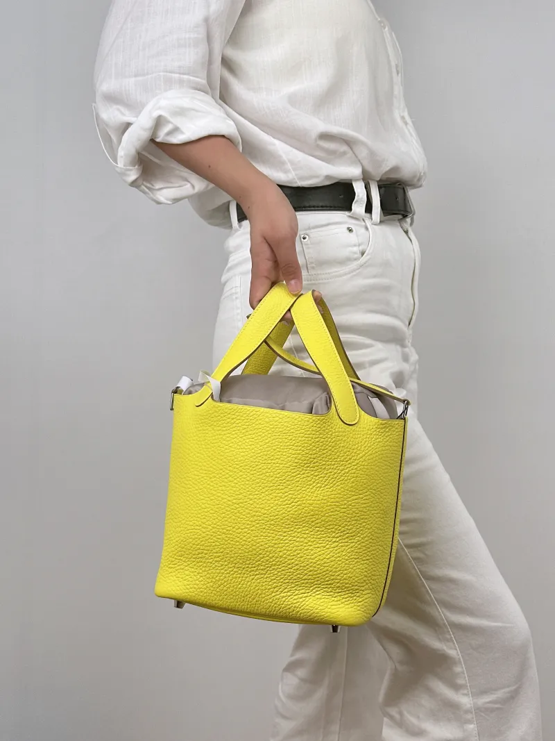 Hermès Top Handle Bag Picotin Lock 18 189N Taurillon Clemence TC Calfskin Small18 × 13 × 18 cm — on-model view 2 of 2