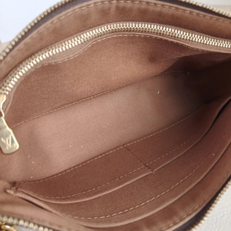 Louis Vuitton Shoulder Bag Pochette Accessoires Two Straps Monogram PVC Large 23.5 × 4 × 13.5 cm — detail view 5 of 10