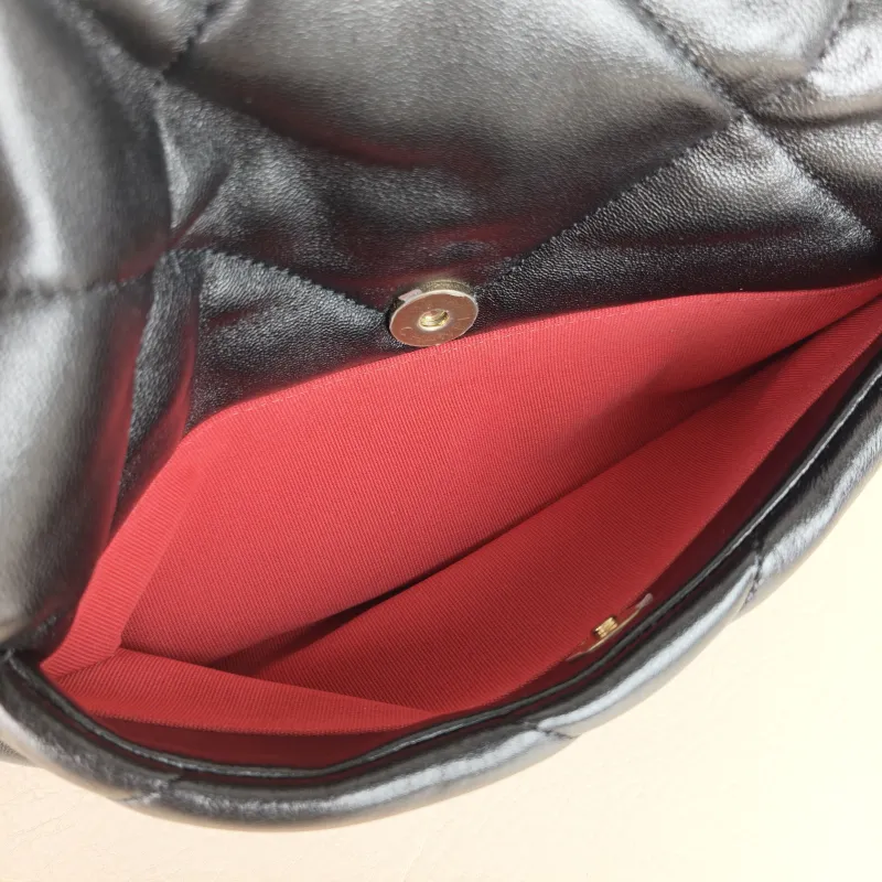 Chanel Crossbody Bag 19Bag Black SL ambskin Small 26 × 9 × 16 cm — detail view 2 of 13