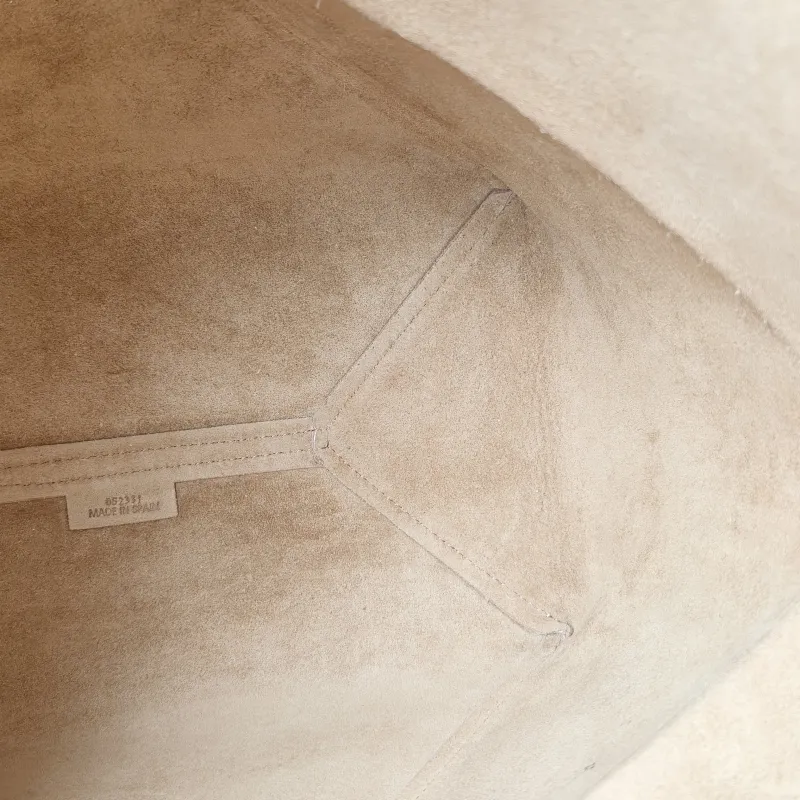 LOEWE Shoulder Bag Puzzle Fold Shopping Tote Calfskin Medium 25.5 × 14.5 × 31.5 cm — detail view 7 of 9