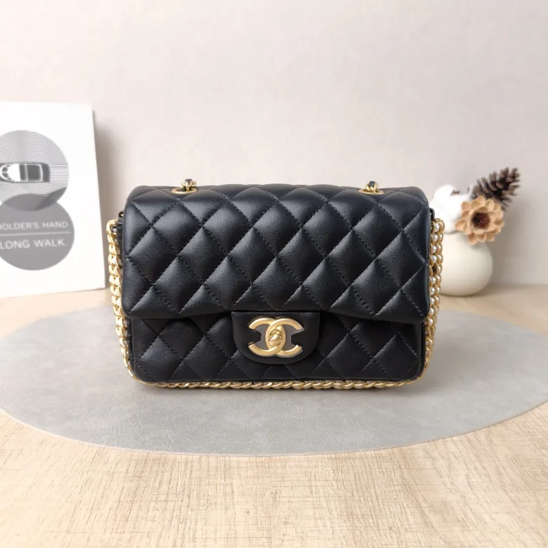 Chanel Crossbody Bag Pearl Crossbody Bag Black Lambskin One Size20 × 5 × 13 cm