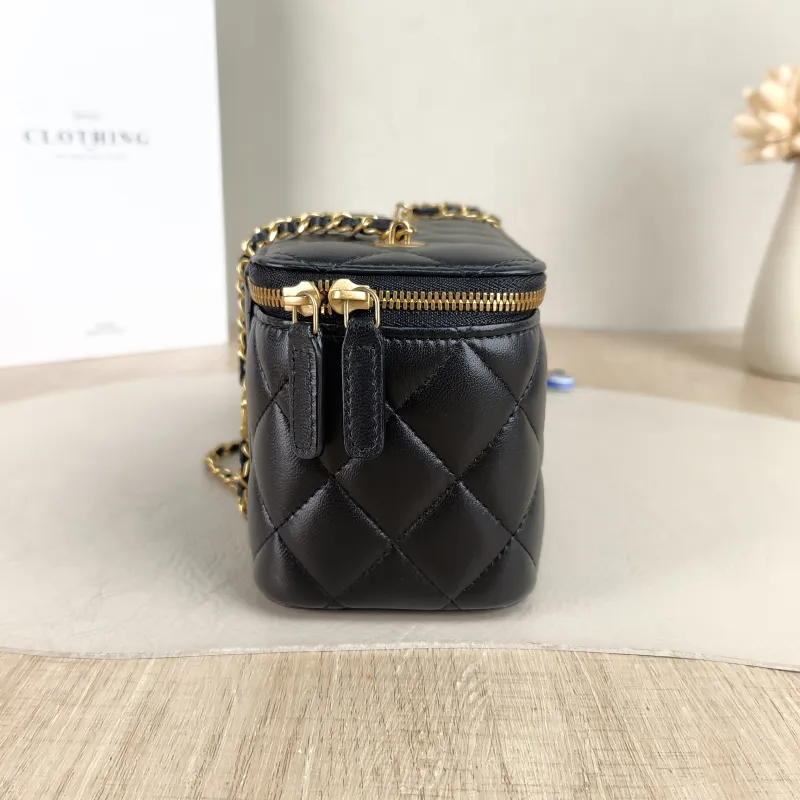 Chanel Crossbody Bag Edition Box Bag Cosmetic Bag Black Lambskin 16 × 8 × 9.5 cm — detail view 4 of 12