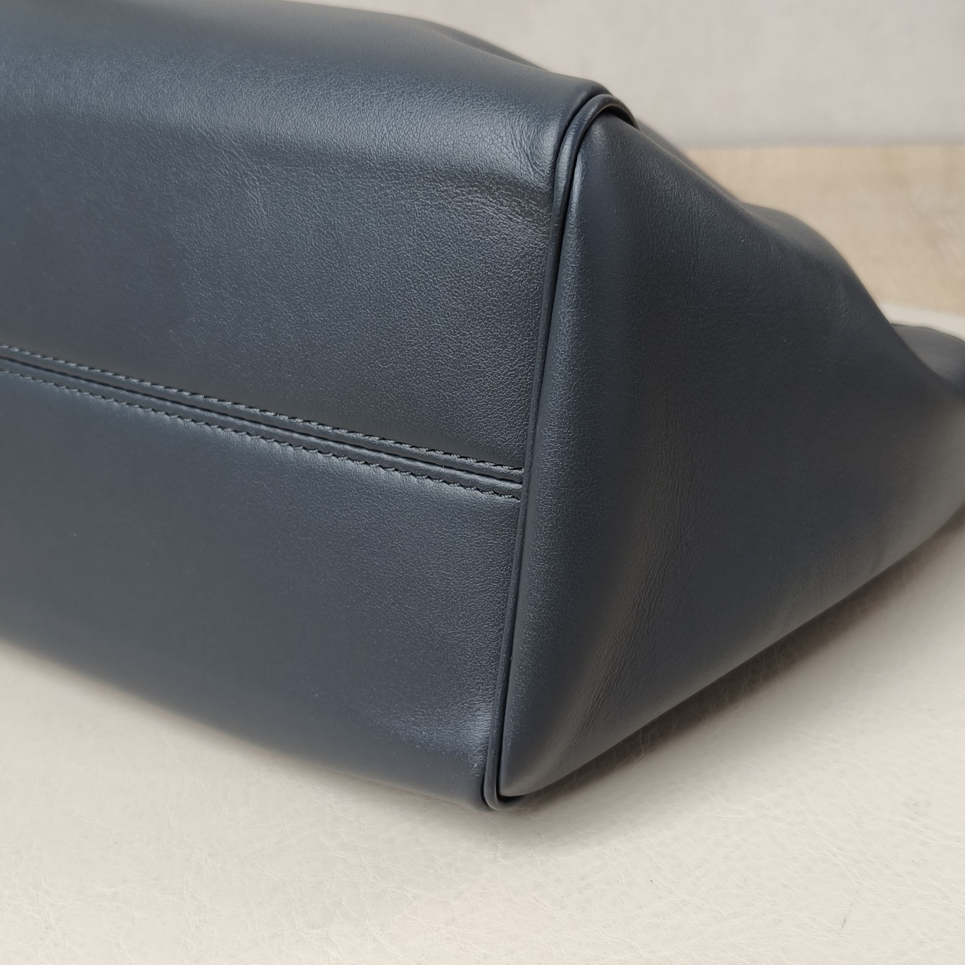 CELINE cabastriomphe Small Dark Grey Calfskin · Shoulder Strap · 22 × 15 × 17 cm — cover view 4 of 10