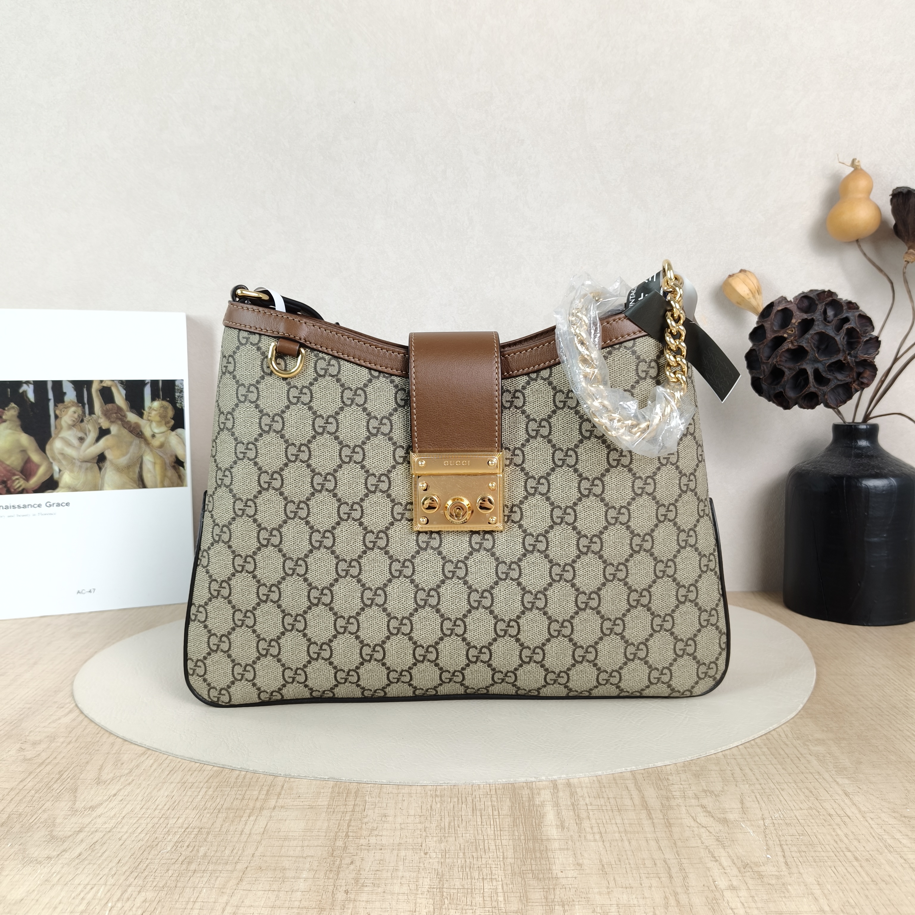 GUCCI Shoulder Bag Padlock GG Shoulder Bag Brown Monogram PVC · Calfskin Medium32.5 × 5.5 × 24 cm