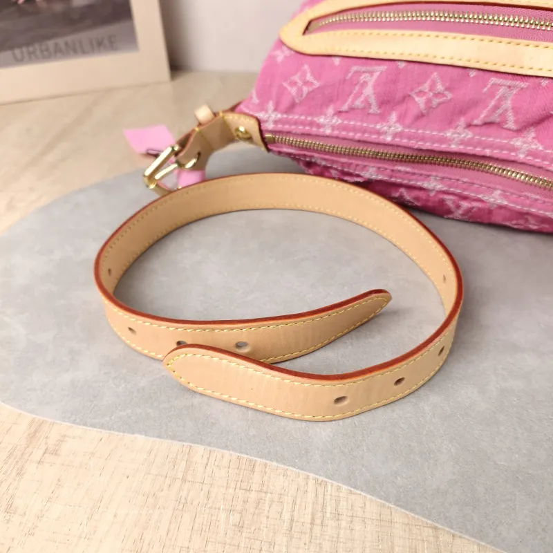 Louis Vuitton Shoulder Bag Baggy hobo Shoulder Bag Pink One Size 30 × 13 × 22 cm — detail view 3 of 13