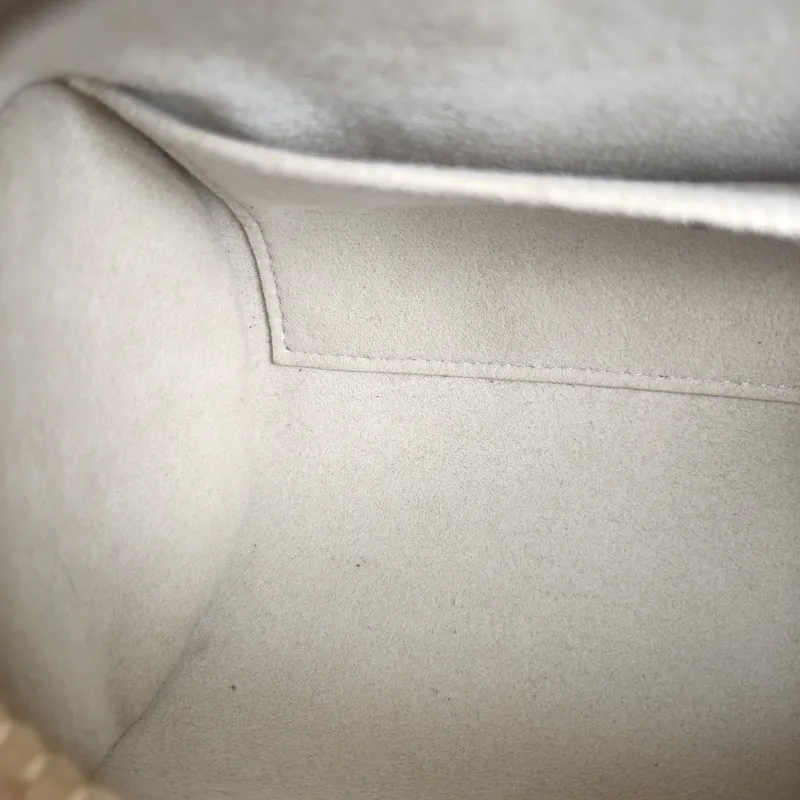Louis Vuitton Crossbody Bag Papillon · Monogram Empreinte Embossed Calfskin BB 20 × 10 × 10 cm — detail view 5 of 9