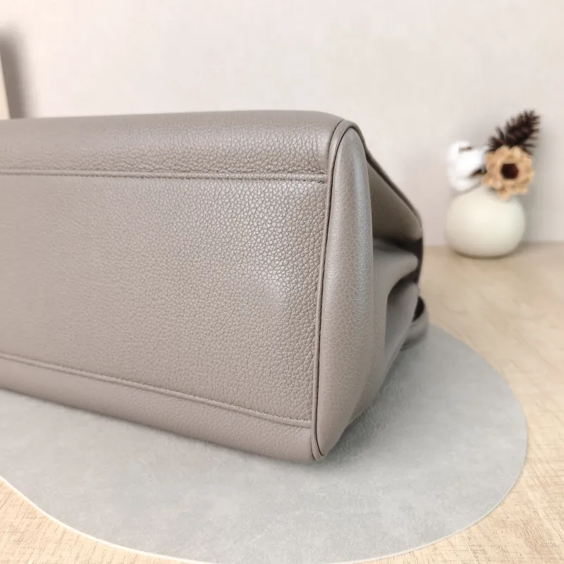 CELINE Shoulder Bag Soft 16Shoulder Bag Grey Calfskin Medium 32 × 15 × 24 cm — detail view 4 of 11