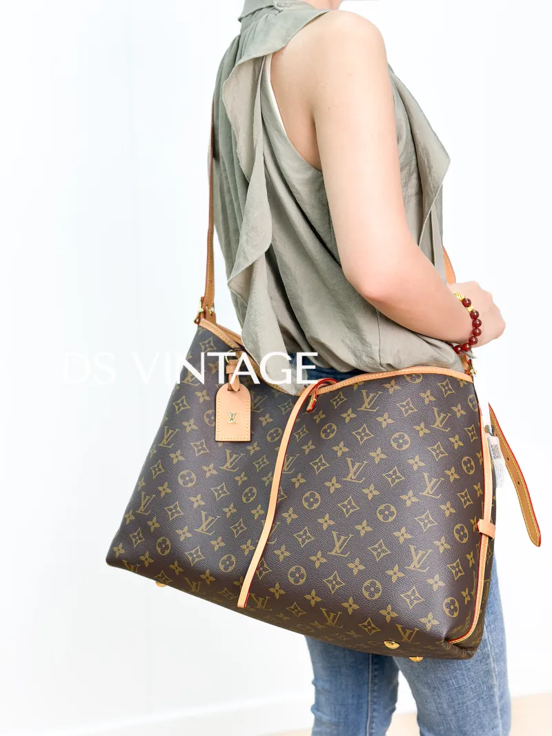 Louis Vuitton Crossbody Bag Carryall Monogram PVC Medium 39 × 15 × 30 cm — on-model view 4 of 6