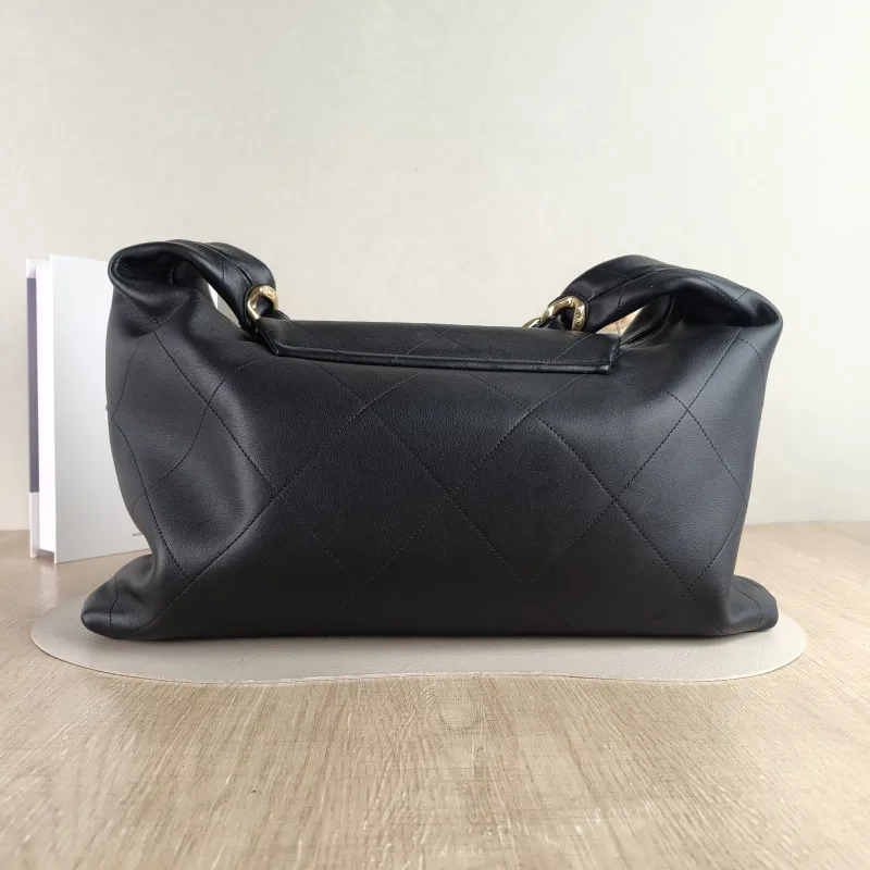 Chanel Shoulder Bag 25k hobo Black Calfskin 43 × 9 × 36 cm — cover view 4 of 5
