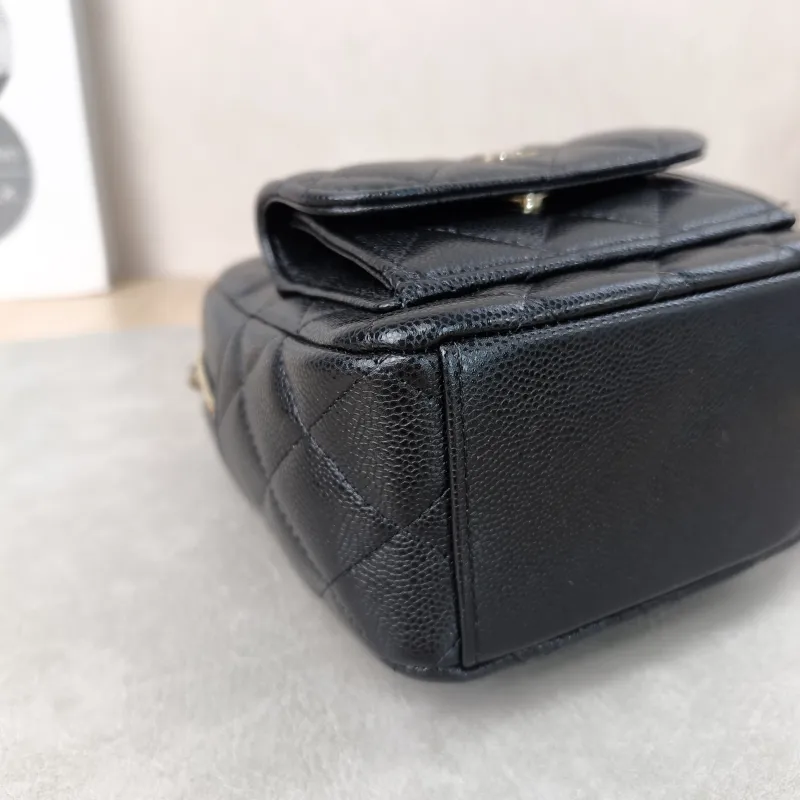 Chanel Backpack mini Backpack Collection Black Calfskin One Size13 × 9 × 18 cm — detail view 4 of 14