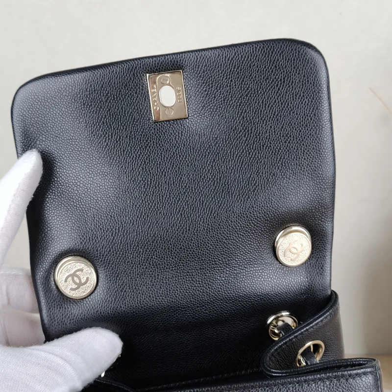 Chanel Backpackduma Black Grained Calfskin Large21 × 13 × 23 cm — detail view 3 of 14