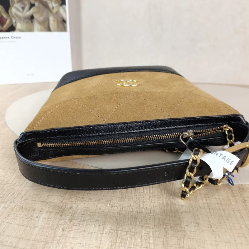 Chanel Crossbody Bag hobo Black Brown Suede Calfskin One Size 15.5 × 6 × 13 cm — detail view 3 of 11