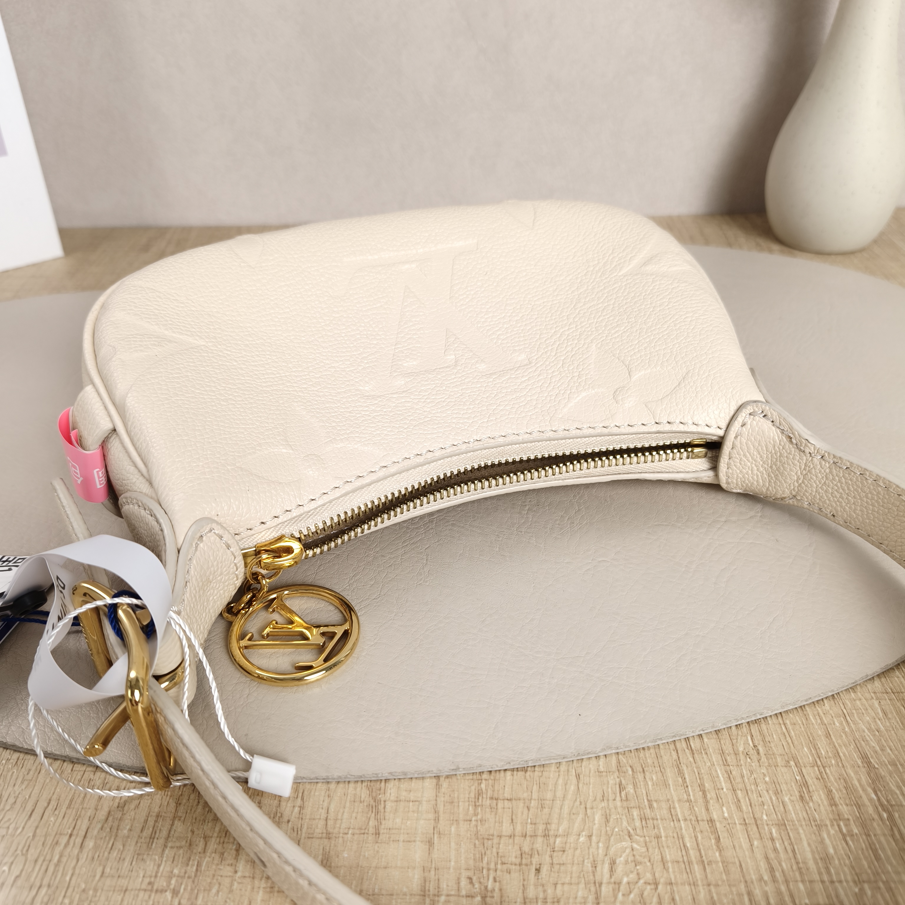 Louis Vuitton Shoulder Bag Moon White Calfskinmini20.5 × 5 × 11 cm — cover view 2 of 10